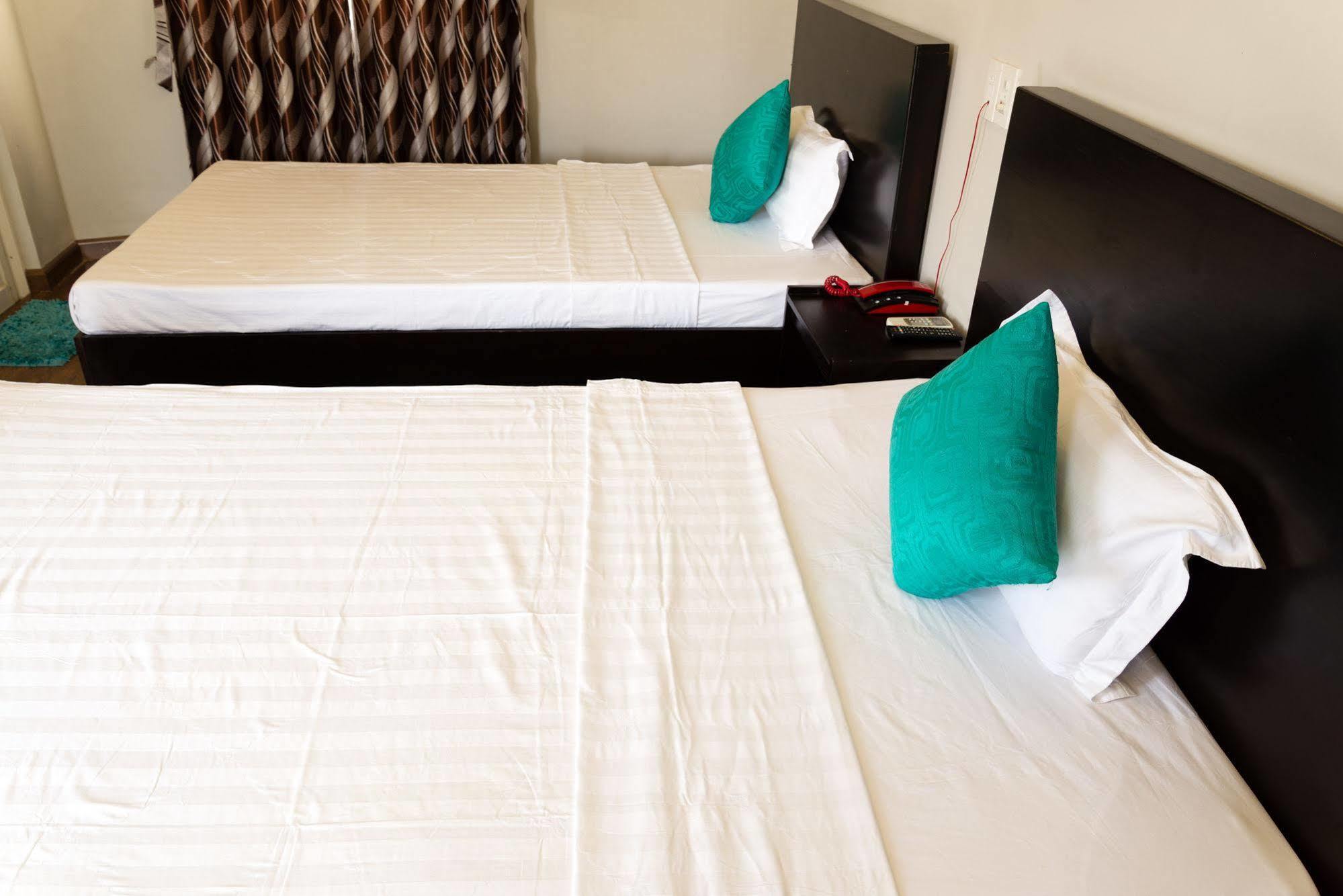 Cosmos Hotel Nha Trang By Ht Екстериор снимка