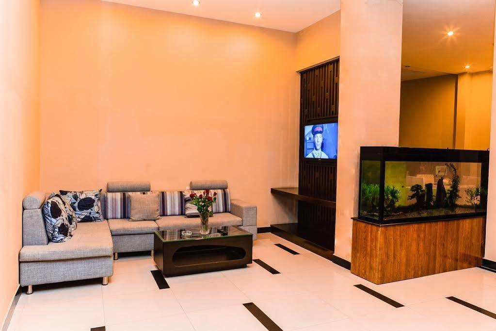 Cosmos Hotel Nha Trang By Ht Екстериор снимка